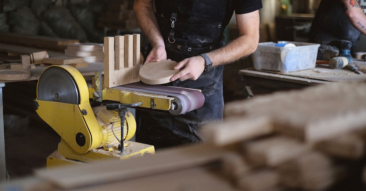 Affordable Furniture & Flat-Pack Wood Products Pack